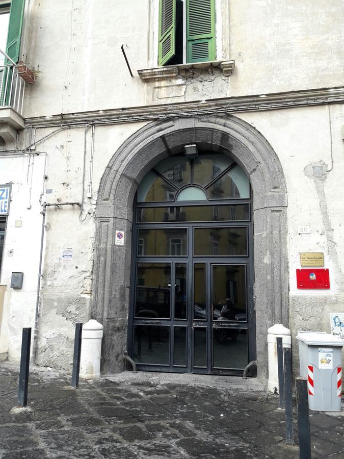 A due passi da Dante Nápoles Exterior foto